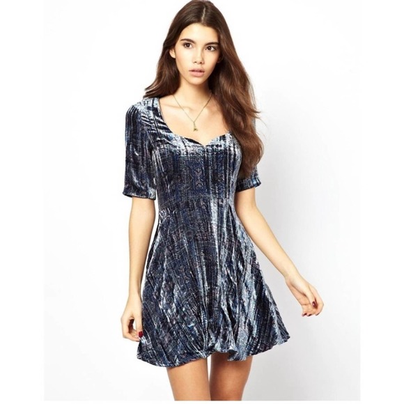 NWT For Love & Lemons Velvet Mini Dress - Picture 7 of 9